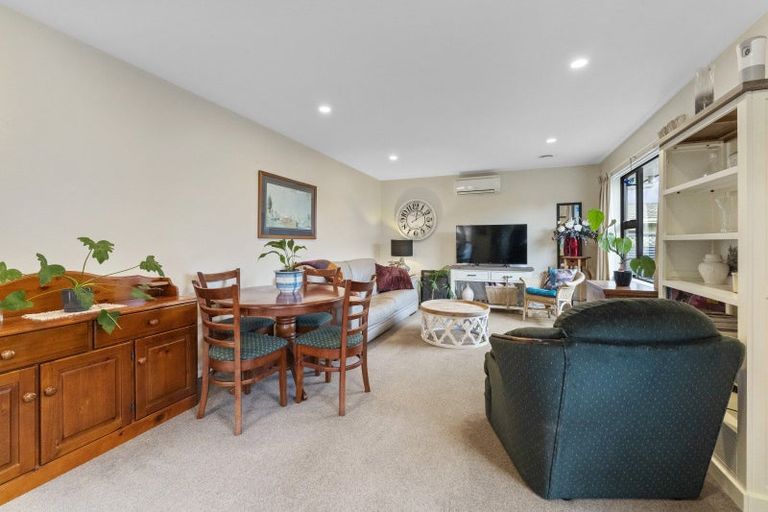 Photo of property in 60b Te Rauparaha Street, Otaki, 5512