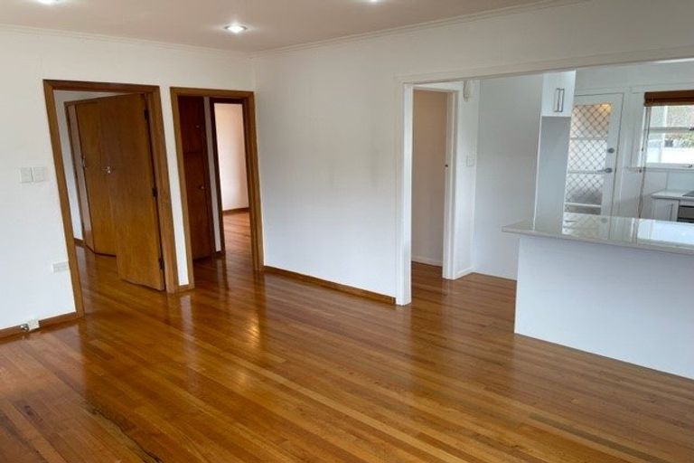 Photo of property in 4/87 Lake Road, Belmont, Auckland, 0622