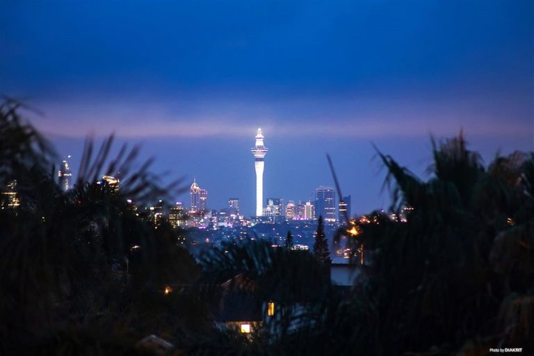 Photo of property in 62b Hogarth Rise, West Harbour, Auckland, 0618