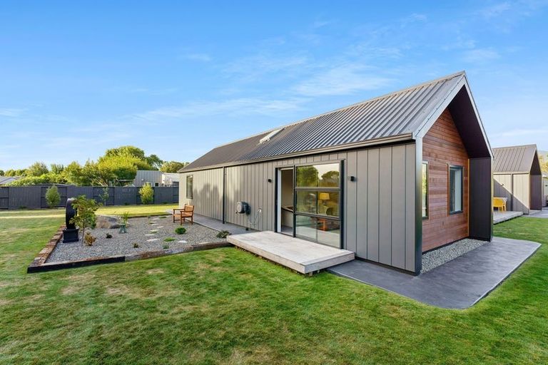 Photo of property in 5 Bressay Way, Waikanae, 5036