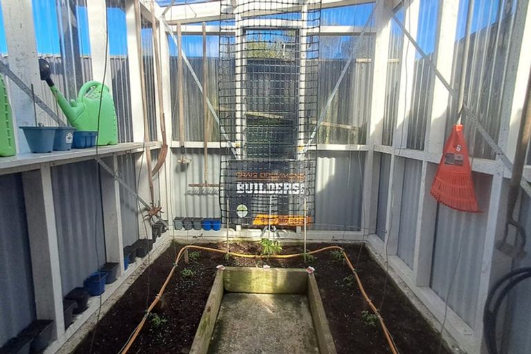 Photo of property in 13 Bentham Street, Westport, 7825