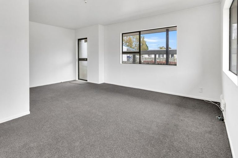 Photo of property in 16a Beech Place, Owhata, Rotorua, 3010