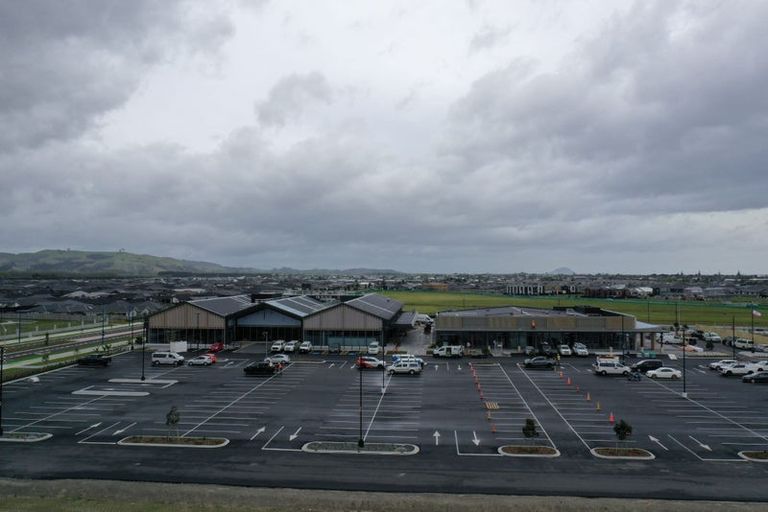 Photo of property in 73 Riley Crescent, Papamoa Beach, 3118