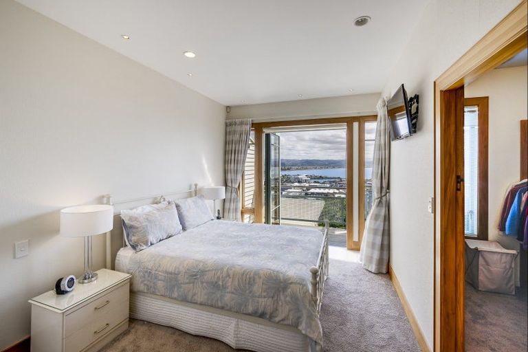 Photo of property in 8 George Street, Hospital Hill, Napier, 4110