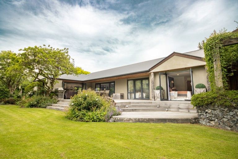 Photo of property in 201 Lochiel Branxholme Road, Lochiel, Winton, 9781