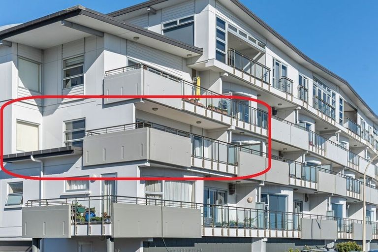 Photo of property in Quarterdeck, 12/4 Buller Street, New Plymouth, 4310