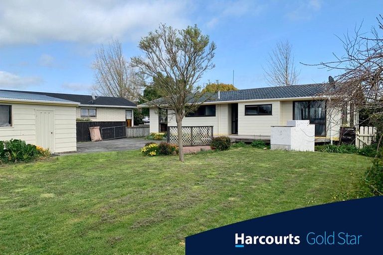 Photo of property in 36 Paul Drive, Ngatea, 3503