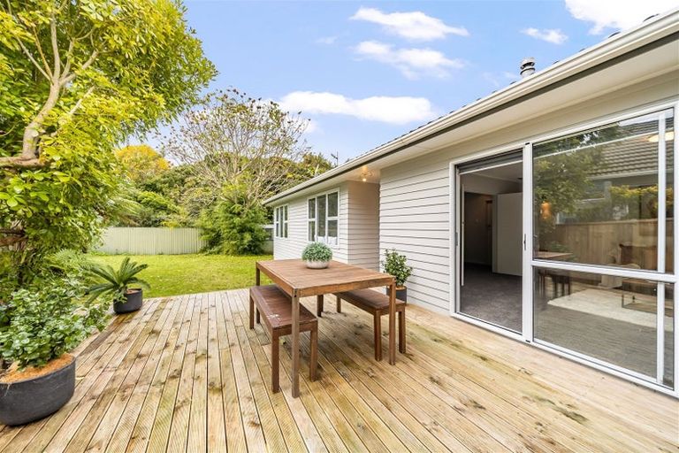 Photo of property in 34 Whirinaki Crescent, Heretaunga, Upper Hutt, 5018