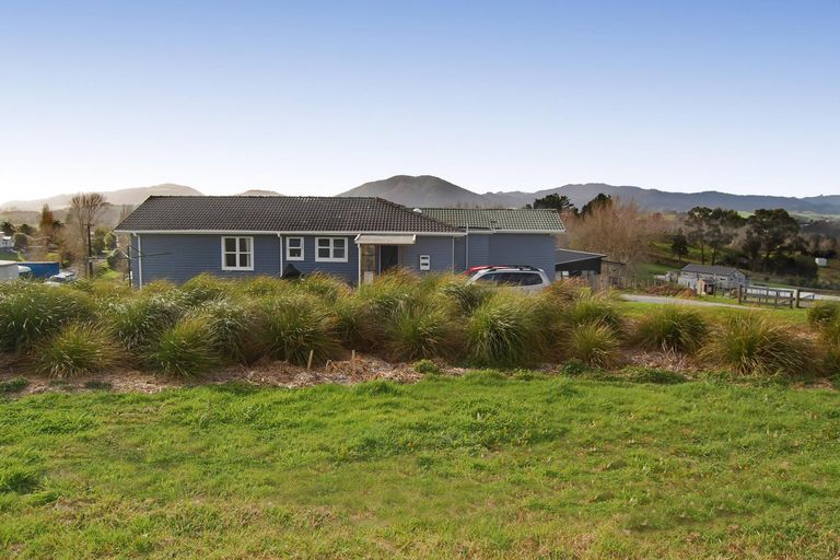 Photo of property in 14 Pavel Place, Kaiwaka, 0573