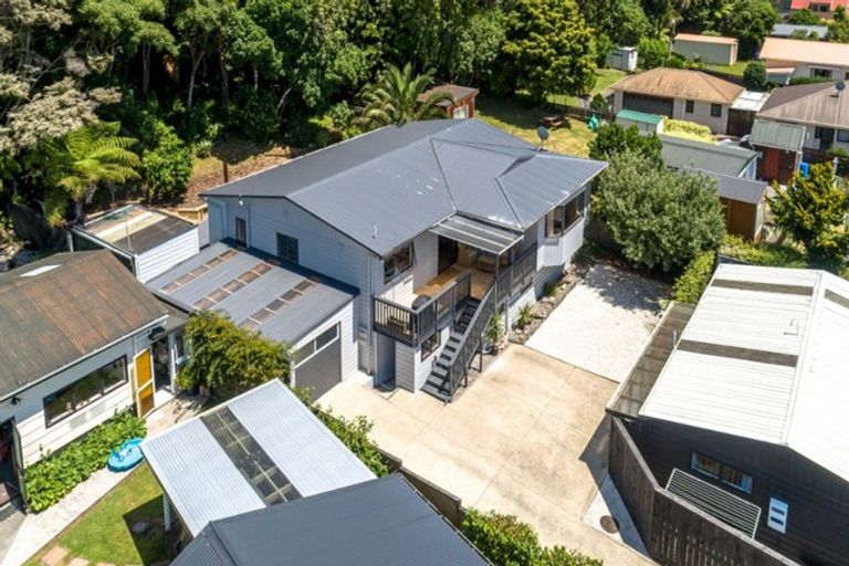 Photo of property in 123 Park Avenue, Whangamata, 3620