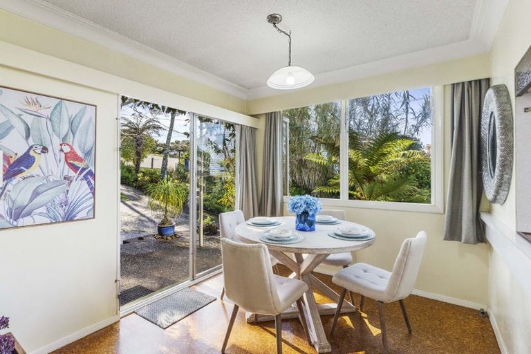 Photo of property in 39 Montgomery Avenue, Rothesay Bay, Auckland, 0630