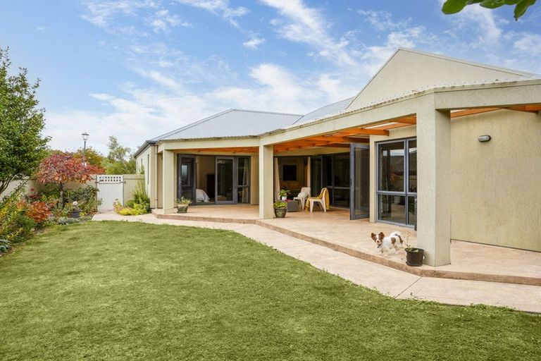 Photo of property in 17 Ashton Mews, Casebrook, Christchurch, 8051