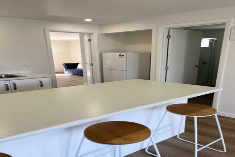 Photo of property in 1a Nimon Street, Havelock North, 4130