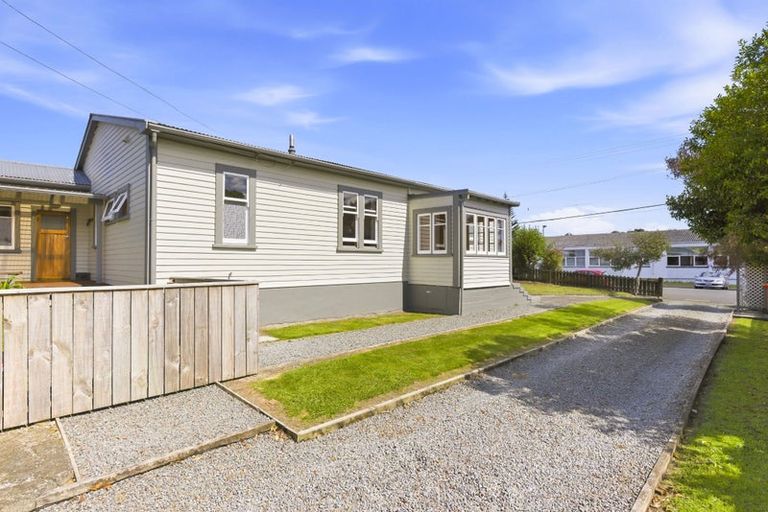 Photo of property in 42 Hinemoa Street, Paraparaumu, 5032