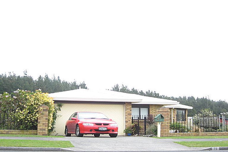 Photo of property in 72 Wairau Road, Oakura, 4314