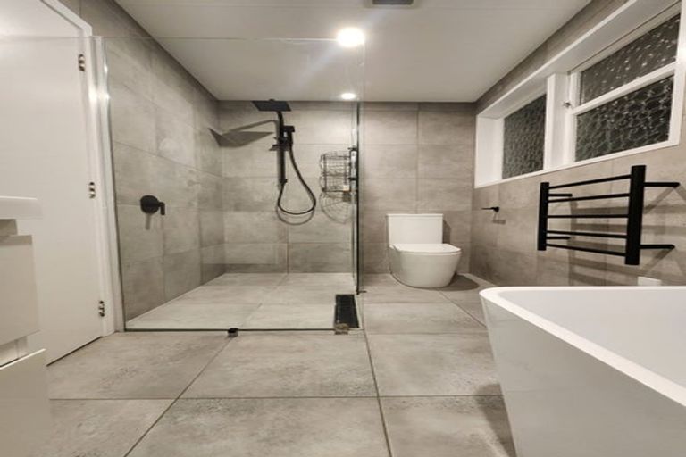 Photo of property in 76 Lord Street, Stokes Valley, Lower Hutt, 5019