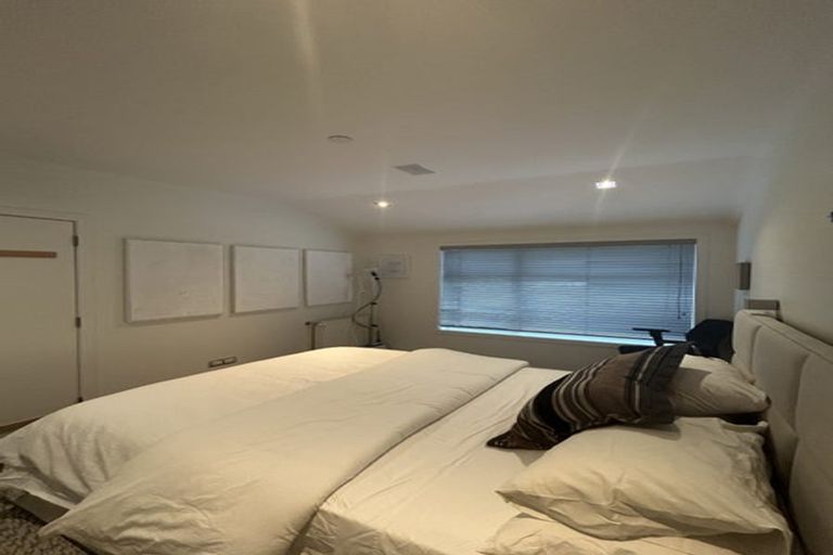 Photo of property in 12 Glenmore Street, Thorndon, Wellington, 6011