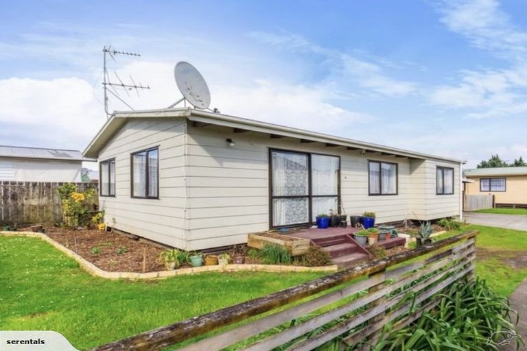 Photo of property in 3 Robertson Road, Ranui, Auckland, 0612
