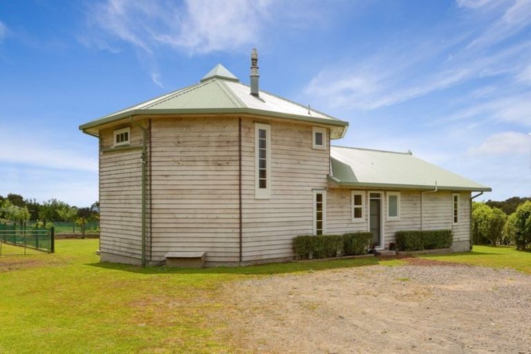 Photo of property in 389 Korito Road, Korito, New Plymouth, 4371