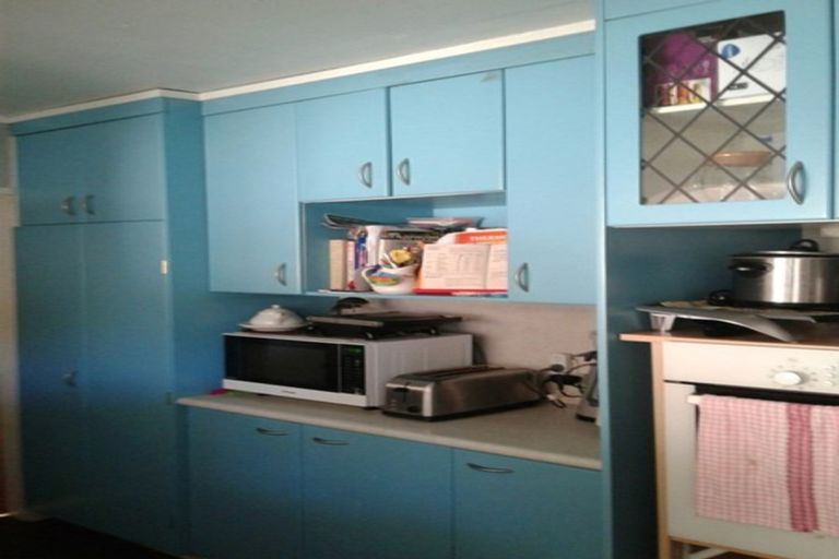 Photo of property in 17 Archmillen Avenue, Pakuranga Heights, Auckland, 2010