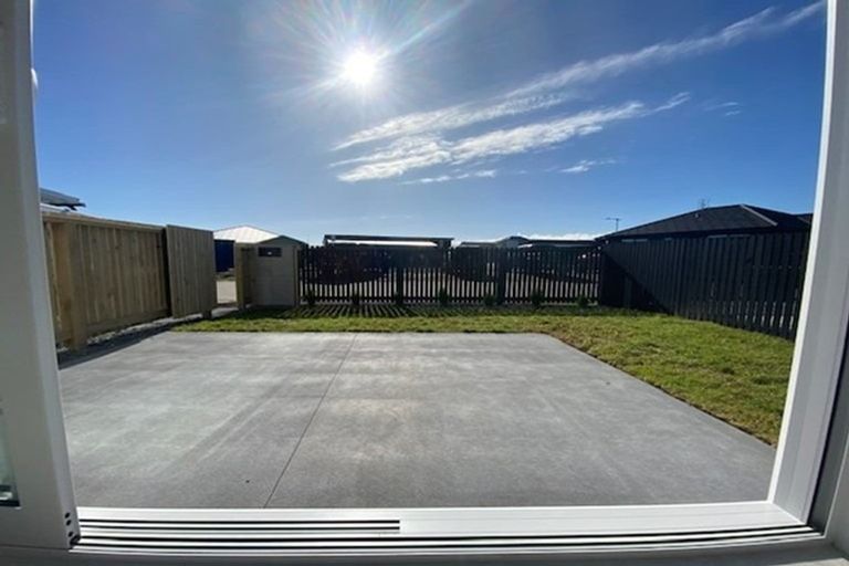 Photo of property in 4 Julie Lane, Papamoa, 3118
