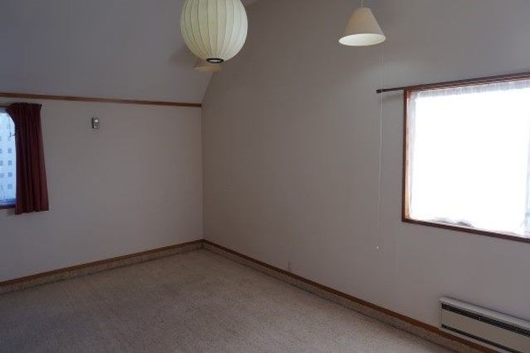 Photo of property in 7 Banff Place, Avonhead, Christchurch, 8042