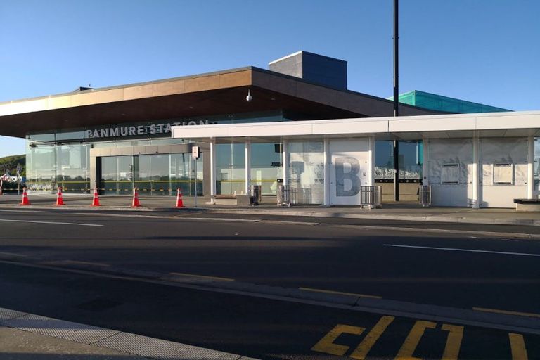 Photo of property in 2 Millen Avenue, Pakuranga, Auckland, 2010