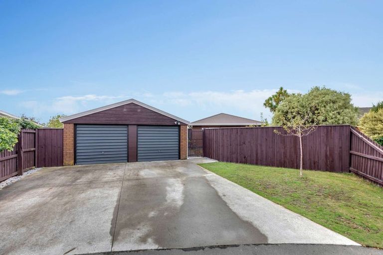 Photo of property in 36 Kirsten Place, Parklands, Christchurch, 8083