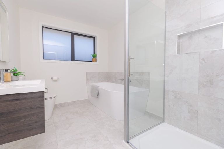 Photo of property in 130 Silverstream Road, Crofton Downs, Wellington, 6035