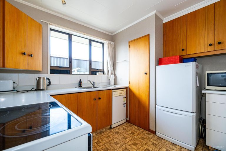 Photo of property in 35 Innes Street, Waimate, 7924