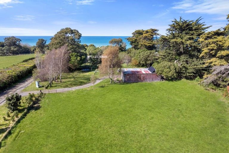 Photo of property in 10 Manuka Bay Road, Domett, Cheviot, 7383