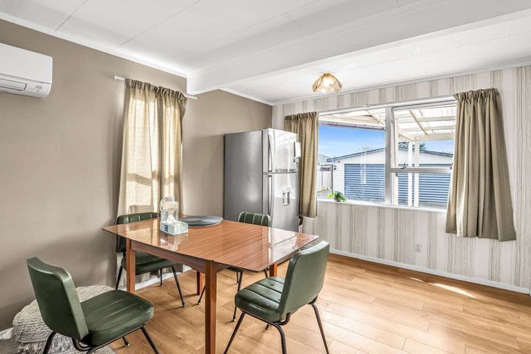 Photo of property in 62 Rennie Avenue, Milson, Palmerston North, 4414