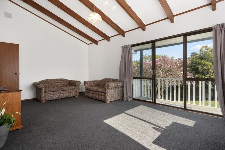 Photo of property in 94 Resolution Road, Welcome Bay, Tauranga, 3112