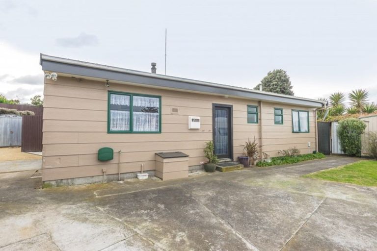 Photo of property in 7 Waitote Street, Castlecliff, Whanganui, 4501
