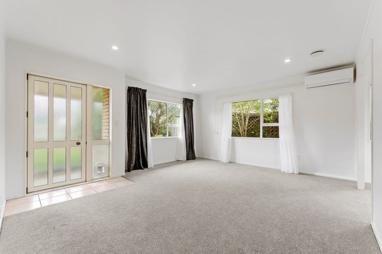 Photo of property in 47 Charlotte Street, Stanmore Bay, Whangaparaoa, 0932