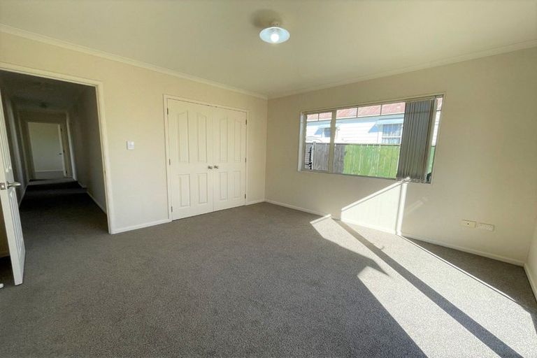 Photo of property in 332a Devon Street West, New Plymouth, 4310