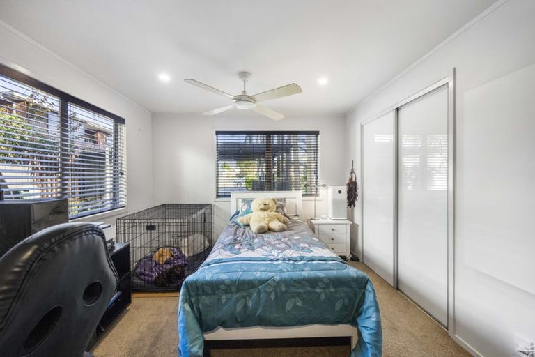 Photo of property in 52 The Circle, Manly, Whangaparaoa, 0930