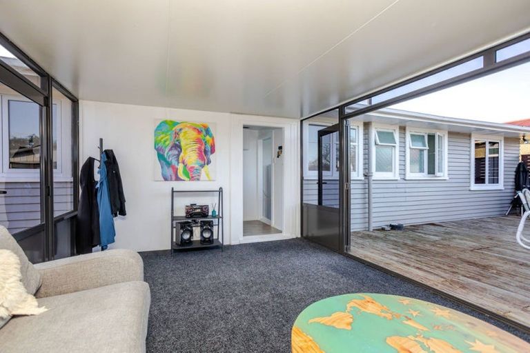 Photo of property in 56 Barraud Street, Dannevirke, 4930