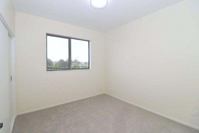 Photo of property in 3 Rarangi Mai Lane, Karaka, 2113