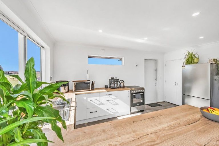 Photo of property in 74 Foothills Road, Okuku, Rangiora, 7473