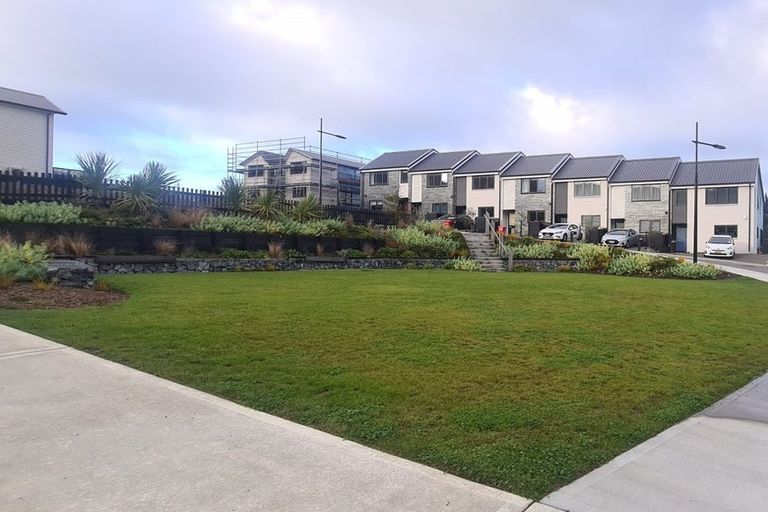 Photo of property in 18 Bee Lane, Whitby, Porirua, 5024