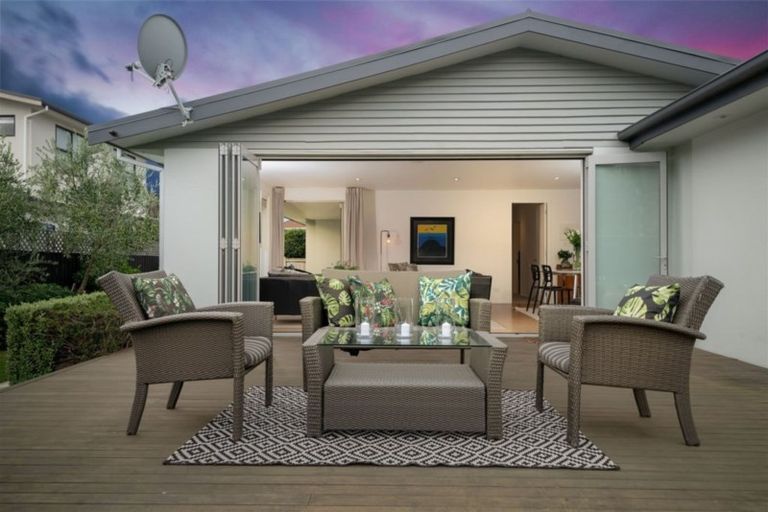 Photo of property in 23 Celia Street, Redcliffs, Christchurch, 8081