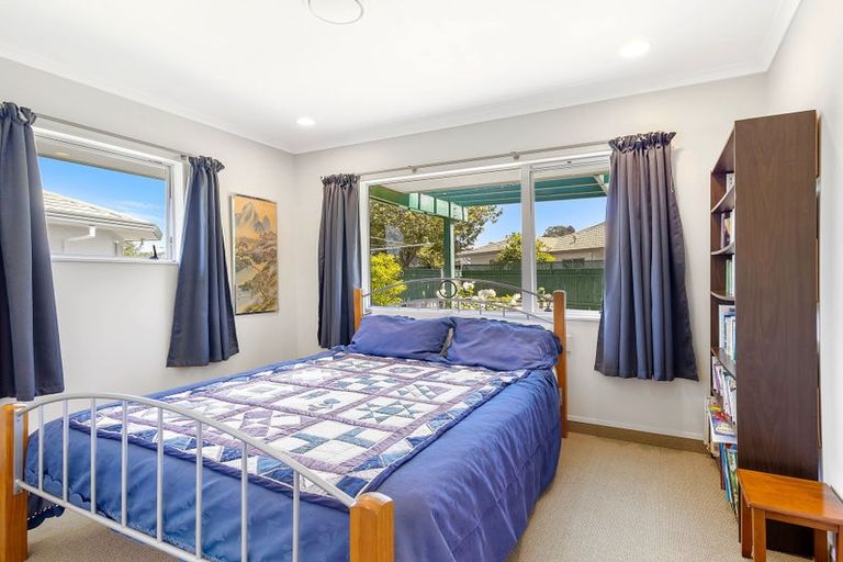 Photo of property in 9 Gresham Place, Taradale, Napier, 4112