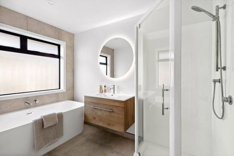 Photo of property in 14 Hauhake Terrace, Leamington, 3495