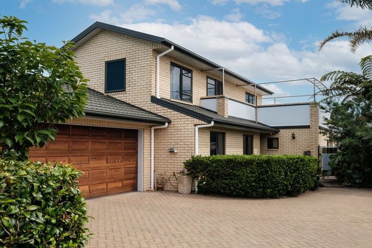 Photo of property in 5 Coulston Place, Riverdale, Gisborne, 4010