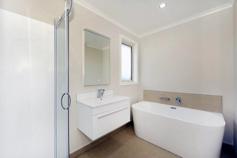 Photo of property in 10 James Caird Lane, Wigram, Christchurch, 8025