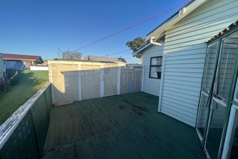 Photo of property in 20 Mako Mako Road, Levin, 5510