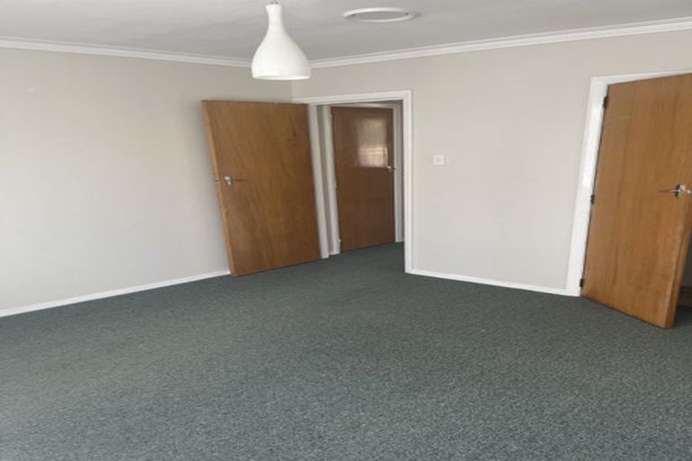 Photo of property in 3/17 Porutu Street, Fairfield, Lower Hutt, 5011