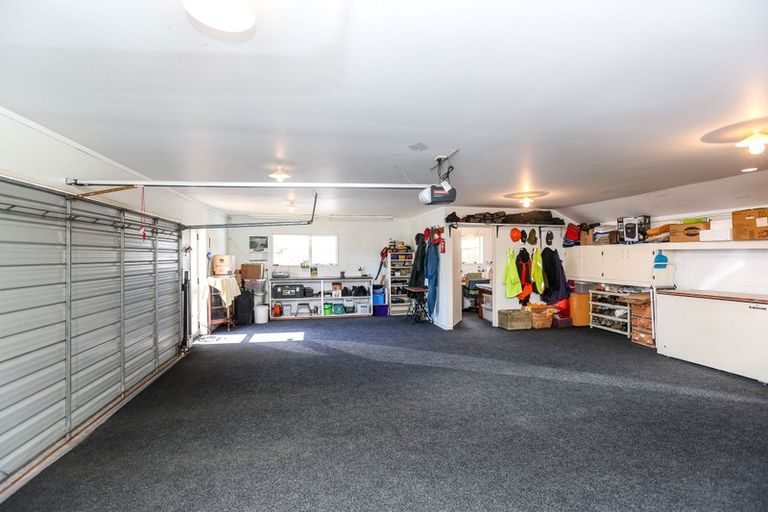 Photo of property in 275 Mangorei Road, Merrilands, New Plymouth, 4312