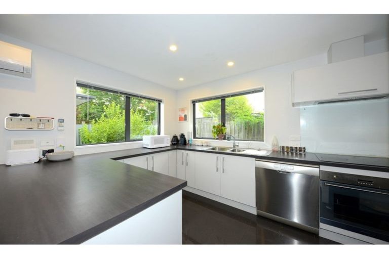 Photo of property in 108 Hills Road, Edgeware, Christchurch, 8013